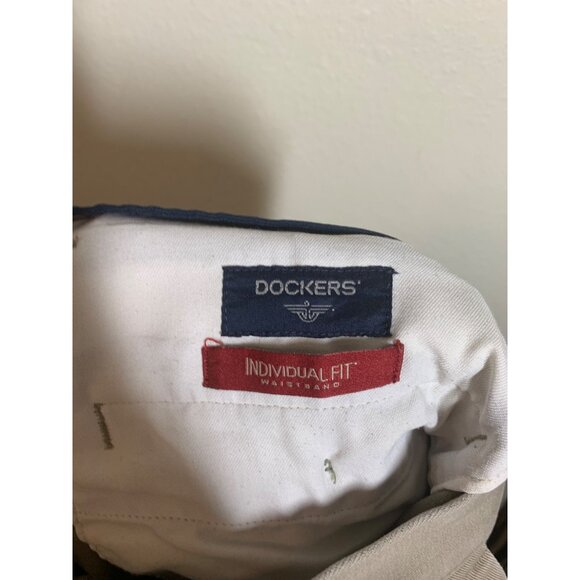 Dockers Individual Fit Khakis Chinos Pleated Pants Golf Casual Men's Size 33x30 - Picture 6 of 8